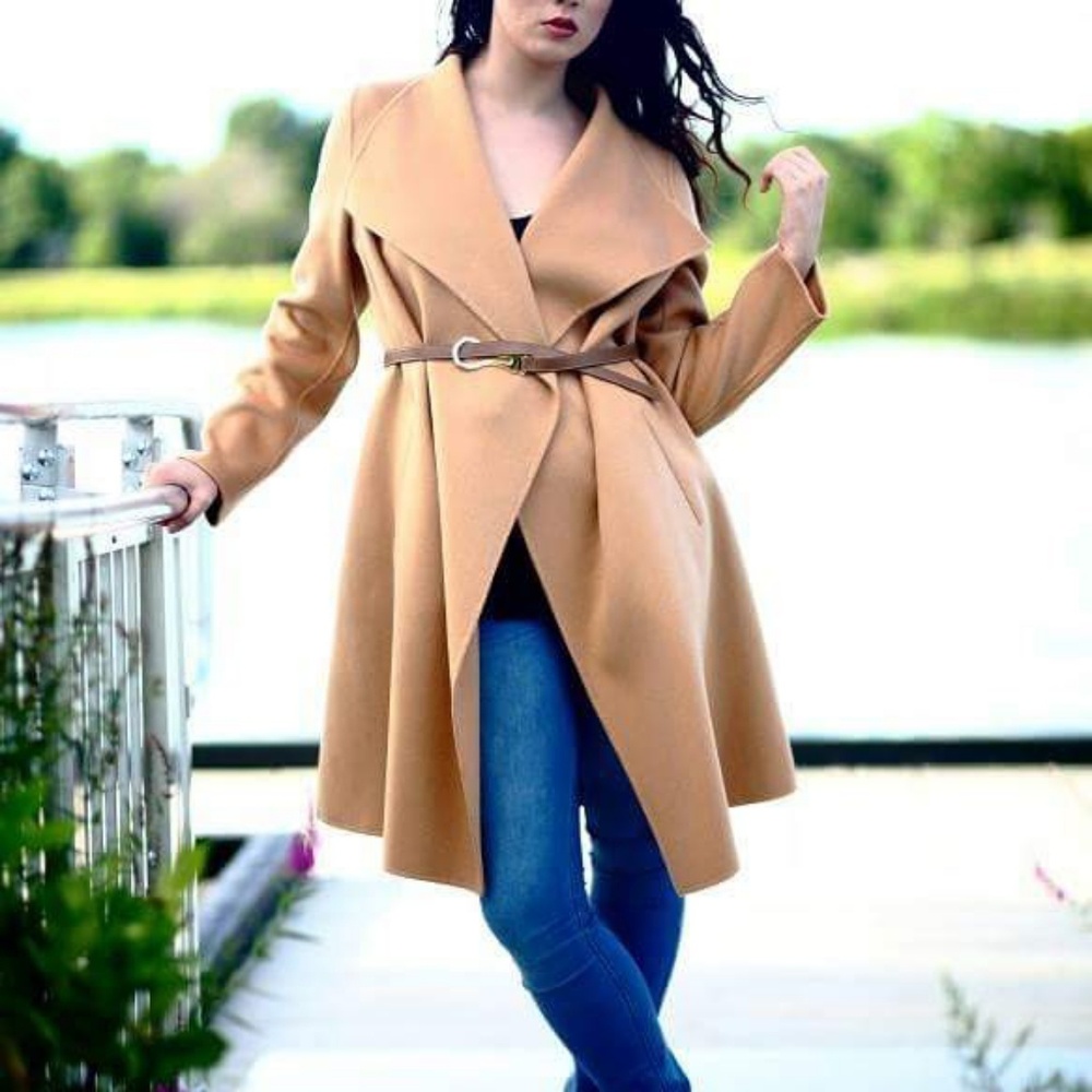 Wool coat - Picture 2 of 2